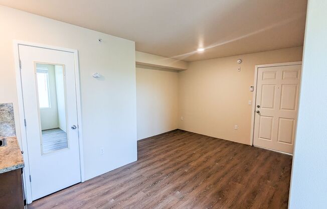 Studio, 1 bath, 154 sqft, $1,495, Unit 512