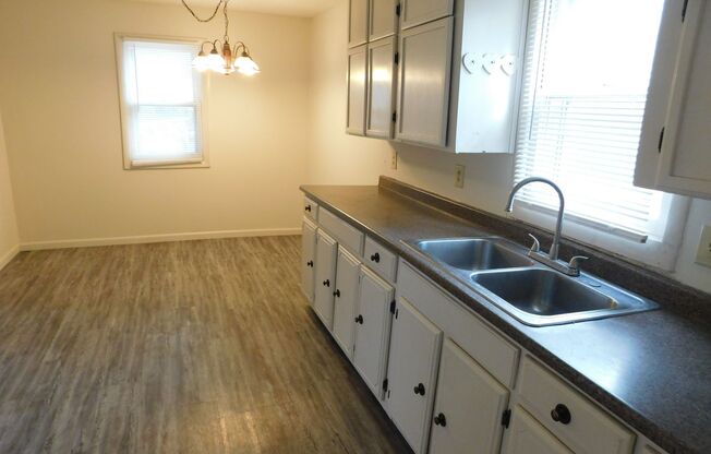 3 beds, 1 bath, $1,200