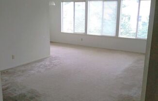 2 beds, 1 bath, $2,395, Unit 302