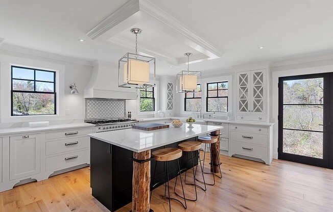 24 MCCALLAR LN