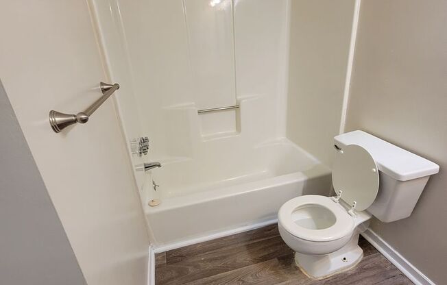 2 beds, 2 baths, 1,080 sqft, $1,170, Unit 203 I