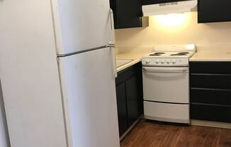 2 beds, 1 bath, $1,250, Unit 95 Unit 16