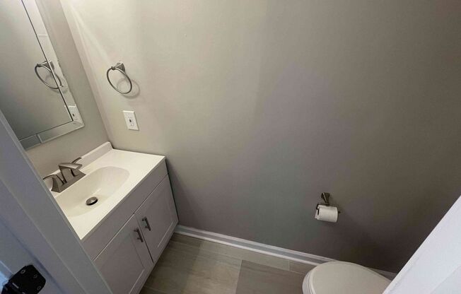 Updated 4BR Home in Legacy Park