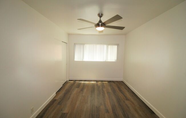 2 beds, 1 bath, $2,400, Unit 1 College Drive