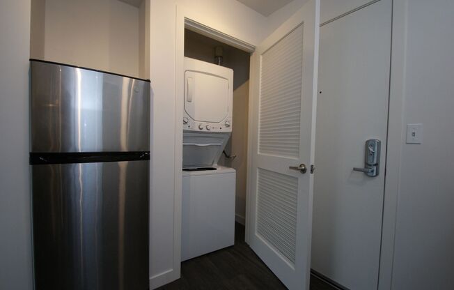 Studio, 1 bath, 356 sqft, $1,550, Unit 312 NEW