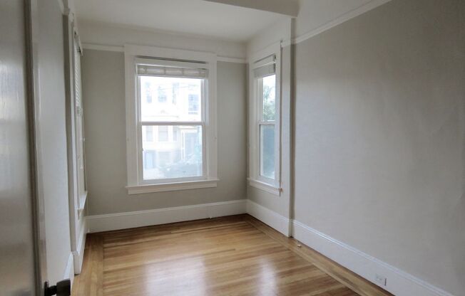 1 bed, 1 bath, $3,500, Unit 1