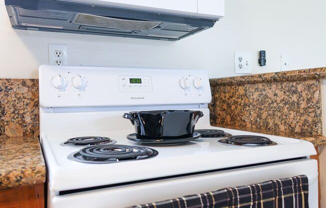 1 bed, 1 bath, 627 sqft, $2,195, Unit 31