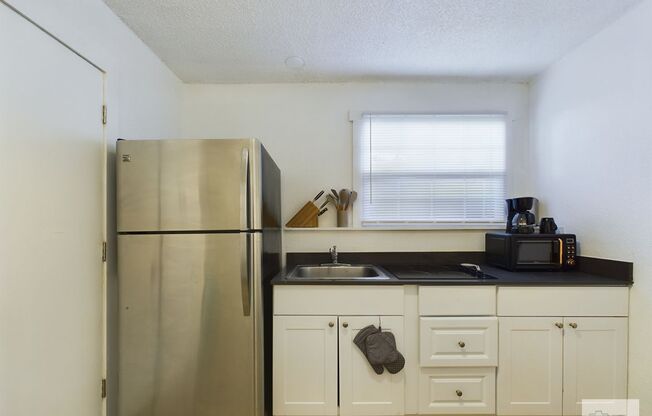 Rufina Street Apartments - 3226