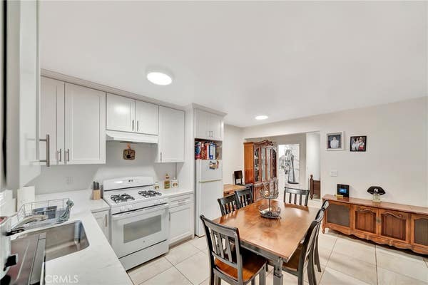 6735 Elmer Ave.