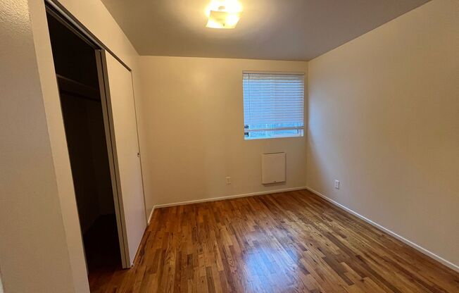 2 beds, 1 bath, $1,750, Unit Unit S