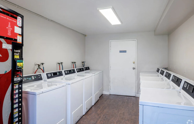 1 bed, 1 bath, 480 sqft, $795, Unit A306