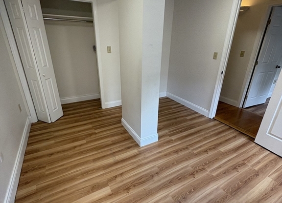 3 beds, 2 baths, 1,110 sqft, $5,100, Unit 30