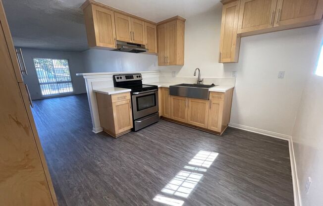 2 beds, 1.5 baths, 866 sqft, $2,825, Unit 811P5