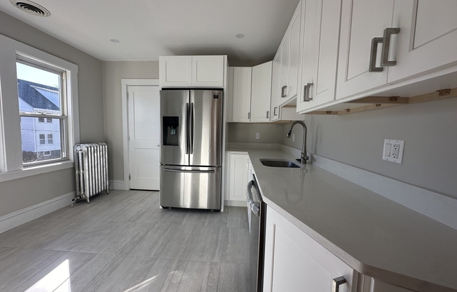 3 beds, 1 bath, 1,500 sqft, $3,700, Unit 2