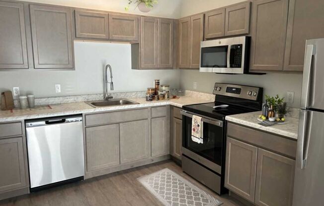 1 bed, 1 bath, 670 sqft, $899, Unit 1120-213