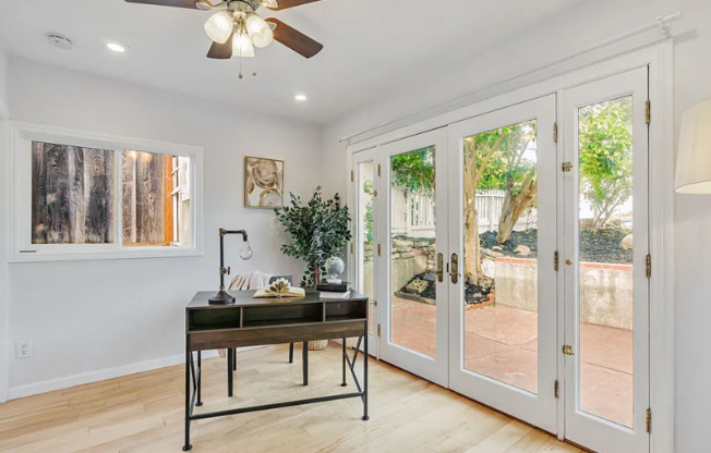 1431 SUNSET LOOP