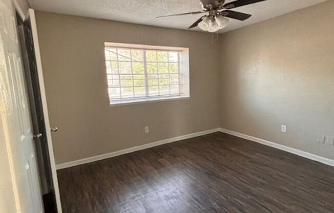 2 beds, 1 bath, 853 sqft, $1,425, Unit 612