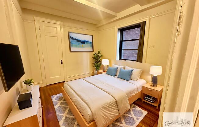 609 W 114 ST