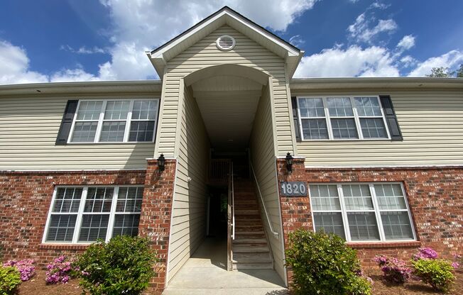 1820 Crest Hollow Drive #204
