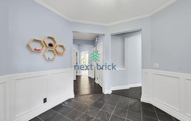 Beautiful home with 4 beds, 3.5 baths for rent