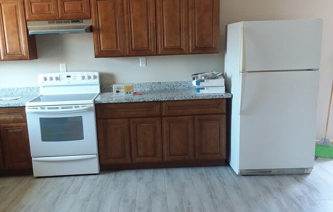 3 beds, 1 bath, $1,650