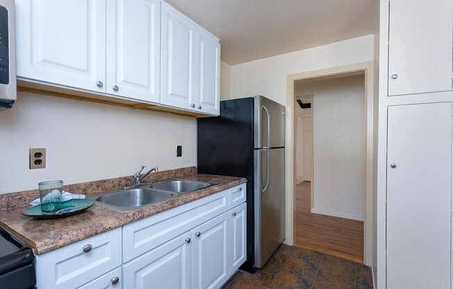 1 bed, 1 bath, $2,150, Unit 01