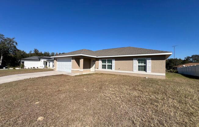 GORGEOUS 3 Bedroom, 2 Bathroom Home in Ocala!!