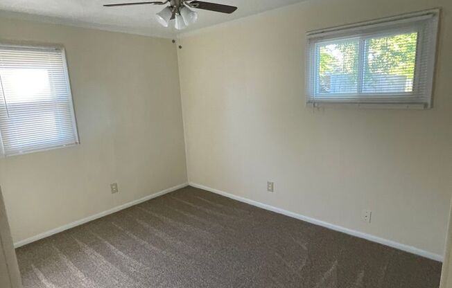 2 beds, 1 bath, $1,200