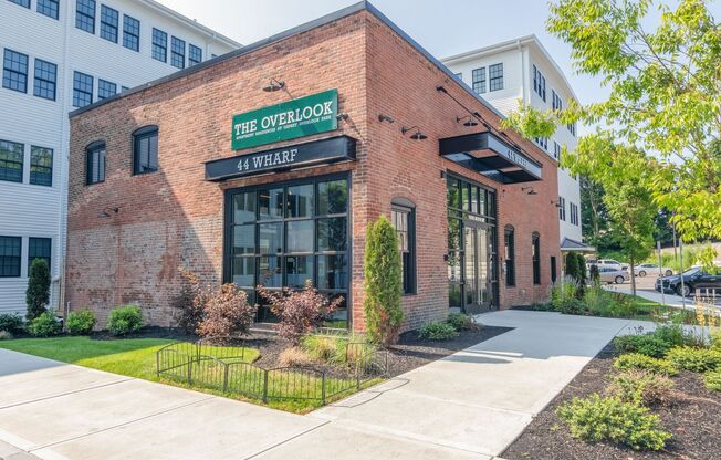 2 beds, 2 baths, 931 sqft, $3,200, Unit 70-306