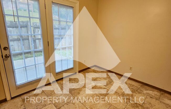 2 beds, 1.5 baths, 1,040 sqft, $1,400, Unit 7956 Andersonville Pike