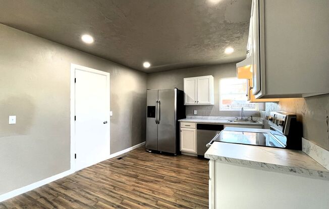 3 beds, 1 bath, $1,150