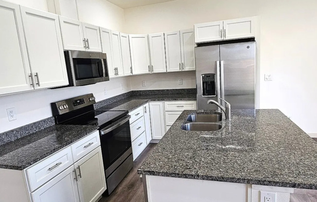 Beautiful New Construction Duplex