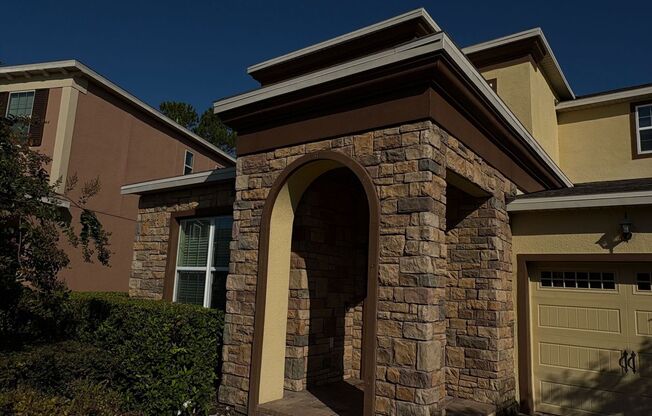 5 Bedroom 4 Bathroom Family Home at Windstone in Windermere!