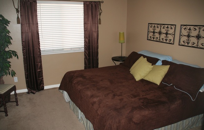 4 Bed/3 Bath by Geneva Rd in Provo