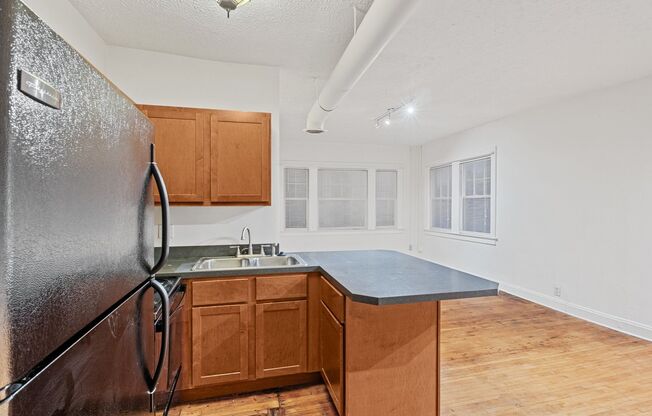 2 beds, 1 bath, 1,164 sqft, $1,200, Unit 23