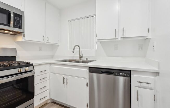 2 beds, 2 baths, 1,200 sqft, $2,398, Unit 307