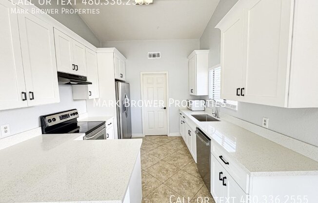 449 E MDWS LN