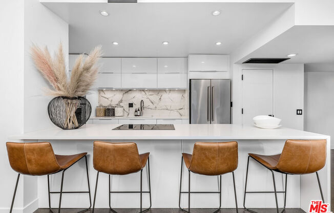 2 beds, 2 baths, 1,212 sqft, $5,000, Unit 116