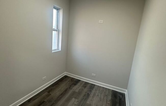 1 bed, 1 bath, $1,500, Unit CH-2F