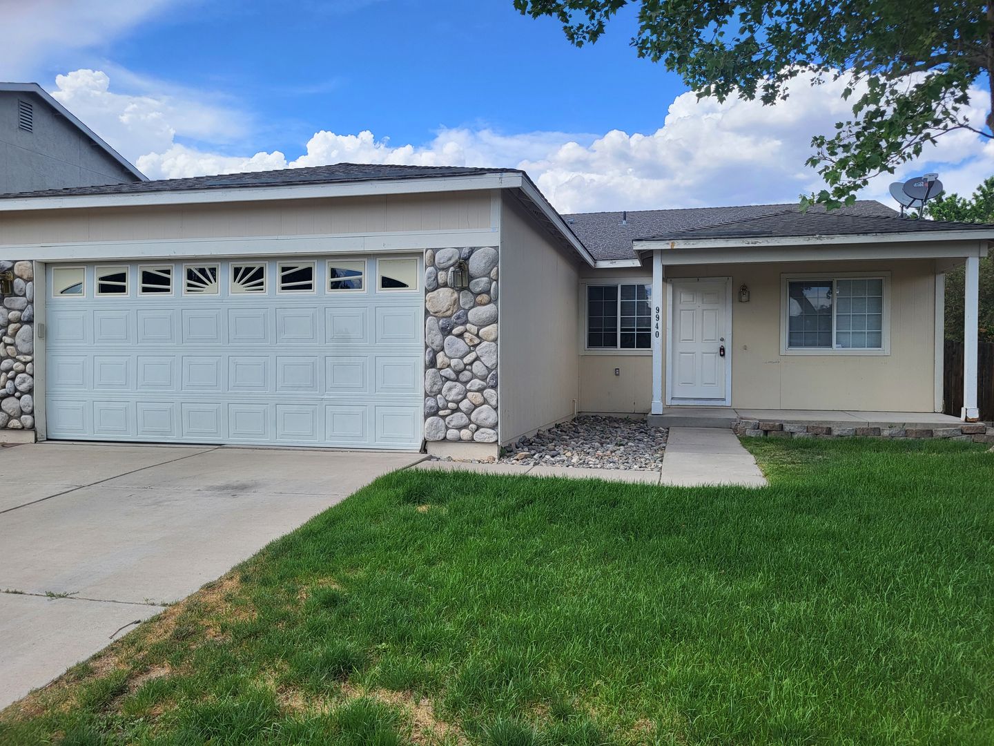 9940 Brightridge Dr - 4 Bedroom House in North Valleys - Available Now!