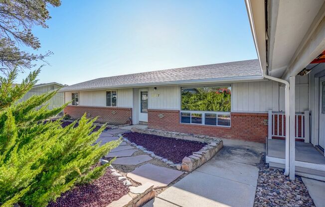 4 bed 3 bath Prescott Home with In-Law Suite