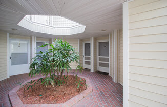 2 beds, 2 baths, $1,775, Unit Unit 121