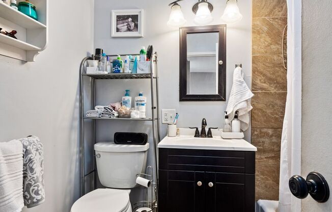 Gold Coast 1bed/1bath Apartment