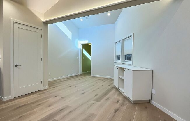 1BD/1BA + Office Brand New Modern ADU in Quiet Waverly Park Mountain View Neighborhood