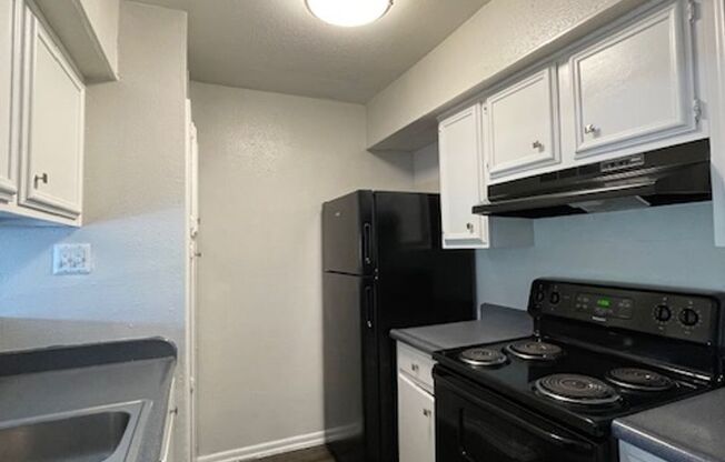 2 beds, 2 baths, 931 sqft, $1,195, Unit 05-0502