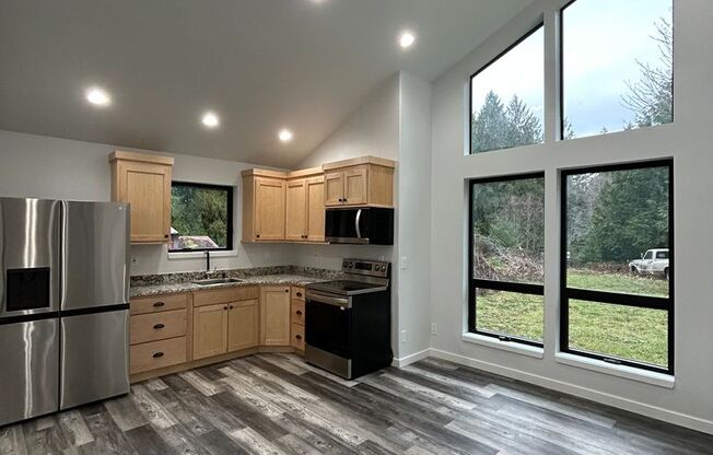 Gorgeous Two Bedroom Unit in Castle Rock - Move in Special