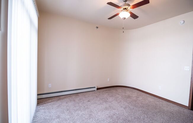 3 beds, 2 baths, 1,323 sqft, $1,725, Unit A202