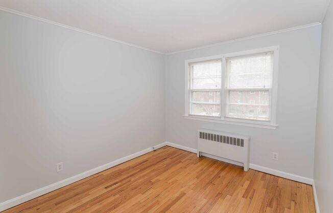 2 beds, 1 bath, $1,895, Unit B-1355-1