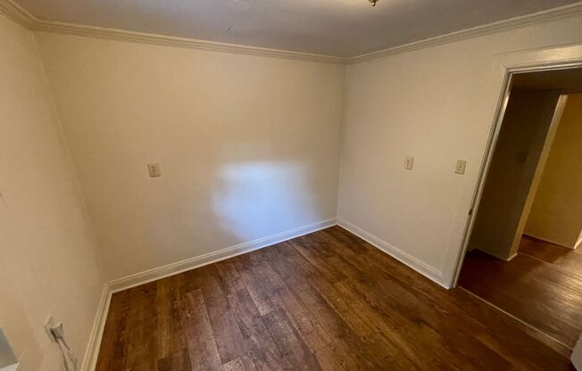 1 bed, 1 bath, $685, Unit 1732 W Wilson St