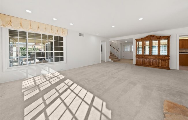 19100 CASTLEBAY LN